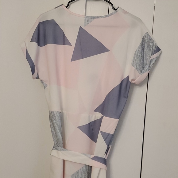 Geometric Dress - Picture 5 of 6